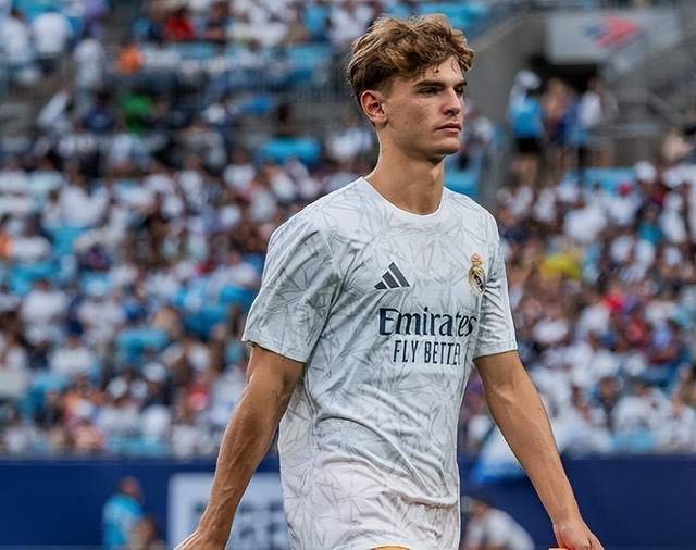 尤文迈出争 尤文迈出争