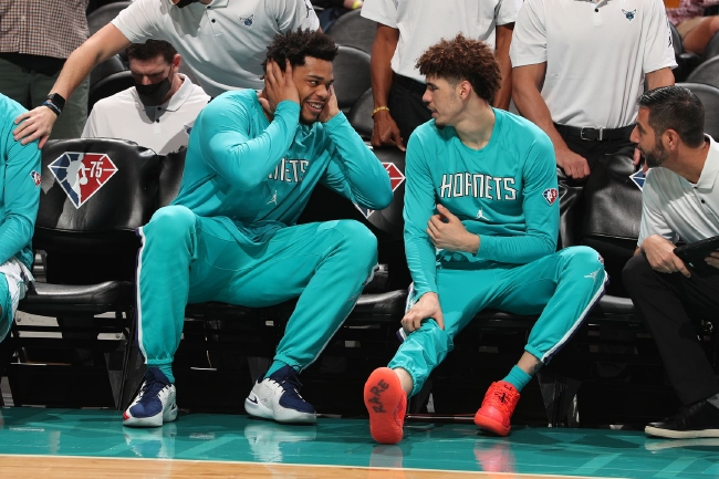 也彰显了他 也彰显了他