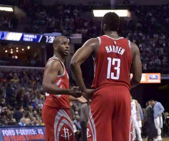 队在关键节 队在关键节